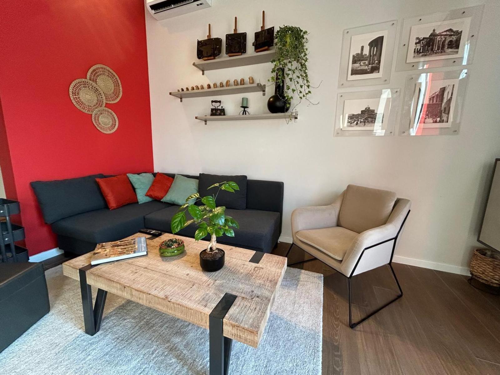 Cbmc - Couldn't Be Apartamento *